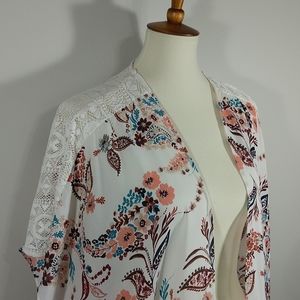 Ruana: Floral and Lace Hi-Lo Cacoon Kimono
